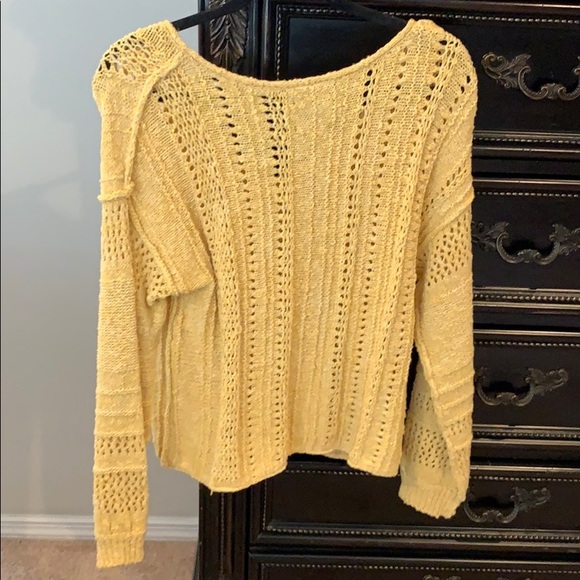 Abercrombie & Fitch sweater - Picture 2 of 5